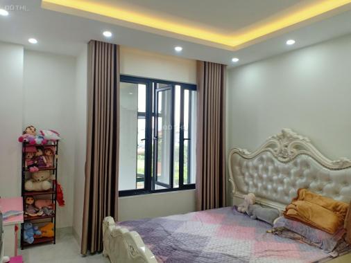 Bán nhà phố vip lô góc ô tô kinh doanh 51m2 * 4T giá 3 tỷ hơn phố Giải Phóng