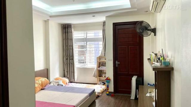 Cần bán gấp nhà mặt phố Nguyễn Hữu Thọ, 60m2 x 5t. Giá covid hơn 10 tỷ (thương lượng)