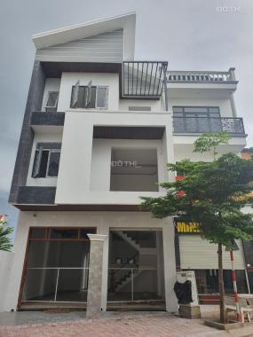 Cần bán căn nhà TT 1 tỷ 300tr LH chủ nhà, 0373783878, ngã tư Hòa Lân, Thuận Giao