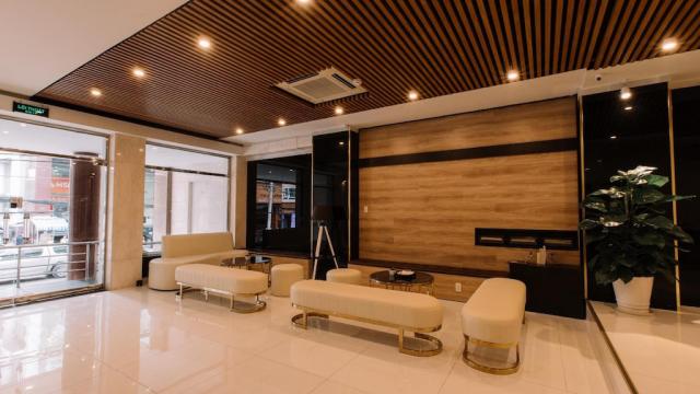 Khách sạn 12 tầng mặt phố Hàng Trống, lô góc mặt tiền lớn 16m, trung tâm quận Hoàn Kiếm