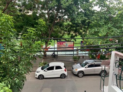 Ô tô tránh dừng đỗ vỉa hè - mặt hồ Kim Đồng - KD - siêu thị - VP - khách sạn