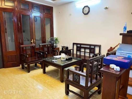 Mặt phố Nguyễn Chí Thanh, Đống Đa, vỉa hè kinh doanh. 0569766799