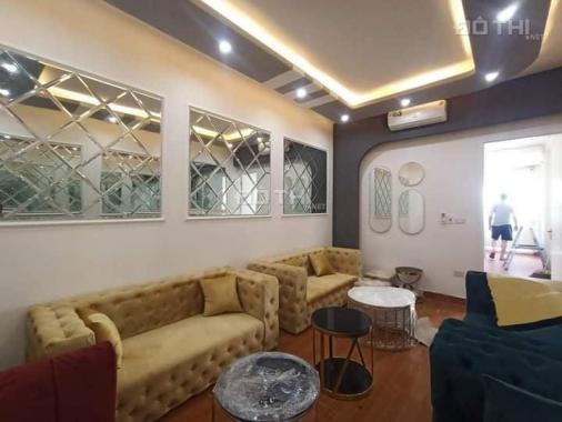 Mặt phố Cát Linh, Đống Đa 65m2, kinh doanh sầm uất. 0569766799