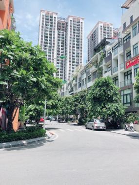 Mặt phố Thiên Hiền - lô góc 80m2 - sử dụng 3 vỉa hè - kinh doanh