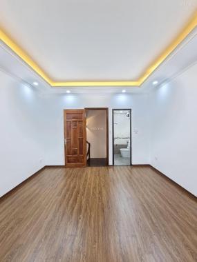 Chính chủ bán gấp nhà Hạ Đình, Thanh Xuân, 35m2, 5 tầng, 3 tỷ 5