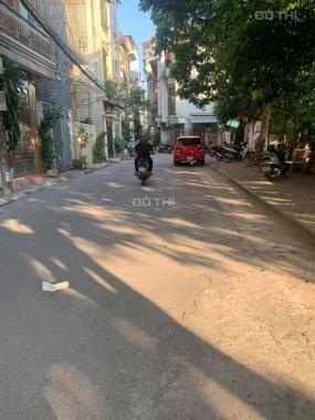 Bán nhà ô tô đỗ cửa phố Nguyễn Lân DT 46m2