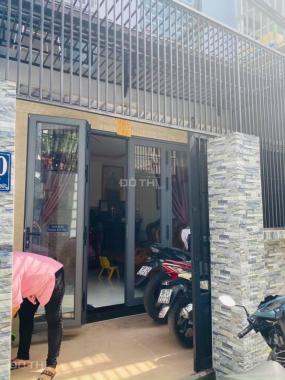 Bán nhanh 6,5m mặt tiền đường Huỳnh Tấn Phát, Nhà Bè để sửa tòa nhà có sổ đẹp