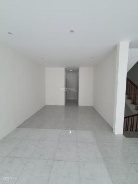 Cho thuê nhà đường Nguyễn Chánh, Cầu Giấy, HN. DT 80m2, 4 tầng có thang máy siêu tốc giá 47 tr/th