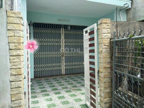 Bán nhà Bà Triệu, 45m2, mặt tiền 4,5m, 2,5 tỷ