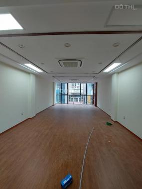 Tòa văn phòng 8 tầng 1 hầm mặt phố Vạn Bảo, vị trí cực hiếm và đặc biệt