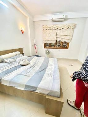 Cho thuê nhà Núi Trúc 6 tầng full đồ đẹp đúng như hình ảnh