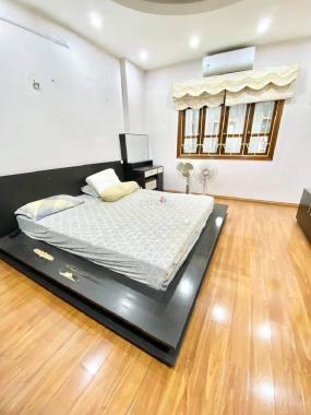 Cho thuê nhà Núi Trúc 6 tầng full đồ đẹp đúng như hình ảnh