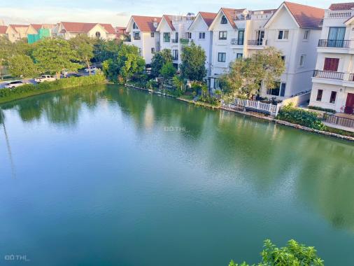 Cho thuê biệt thự song lập 225m2 Hoa Lan Vinhomes Riverside, full đồ, ngã ba sông đẹp