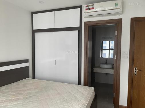 Bán gấp căn hộ 2pn 78m2 ở Goldmark City giá 2.350 tỷ ban công Đông Nam, 0915867693