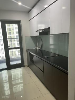 Bán gấp căn hộ 2pn 78m2 ở Goldmark City giá 2.350 tỷ ban công Đông Nam, 0915867693