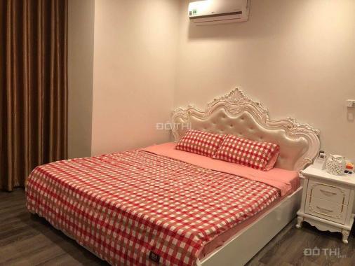 Cho thuê CHCC Indochina Xuân Thủy, 3PN, tầng trung, full nội thất đẹp, giá 18 tr/th, LH 0985024383