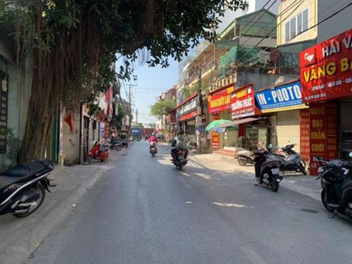 Cần bán gấp mảnh đất tại Vũ Xuân Thiều, Long Biên ngõ ô tô tránh nhau