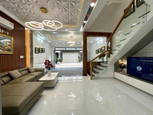 Bán nhà riêng tại đường Huỳnh Tấn Phát, Nhà Bè, H. Nhà Bè, Hồ Chí Minh DTSD 300m2 giá 7.5 tỷ
