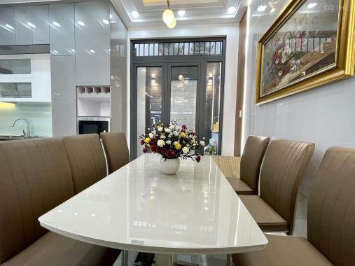 Bán nhà riêng tại đường Huỳnh Tấn Phát, Nhà Bè, H. Nhà Bè, Hồ Chí Minh DTSD 300m2 giá 7.5 tỷ