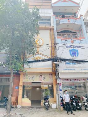 Cho thuê nhà ngay MT 145 Nguyễn Thái Bình, Tân Bình giá 26 triệu(DTSD: 220m2)