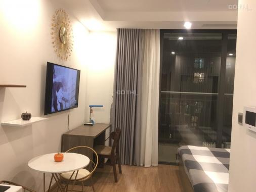 Chính chủ cho thuê căn hộ studio Vinhomes Greenbay full nội thất