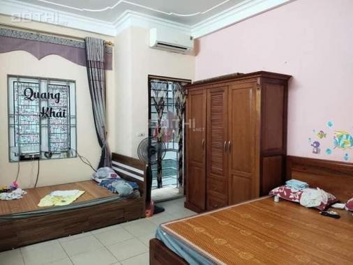 Giá rẻ bán nhà Lê Quang Đạo 4 phòng ngủ 4 tầng chỉ hơn 2 tỷ, LH: 0389969181