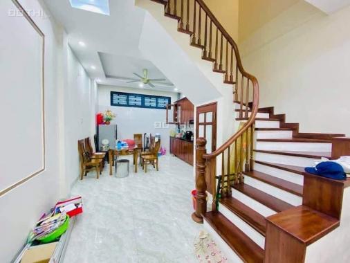 Duy nhất nhà lô góc, 50m2, 4T, 5PN chỉ 4.2 tỷ phố Bà Triệu, Hà Đông