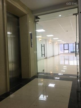Bán tòa văn phòng 9 tầng vip 1 - Mặt phố Hoàng Văn Thái doanh thu 1.8 tỷ/năm giá 40 tỷ