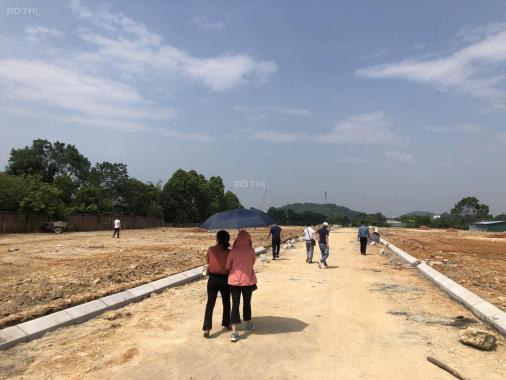 Bán đất nền Phú Cát, Quốc Oai, HN, cách QL 21 chỉ 50m, đường thông thoáng trong khu dân cư đông đúc