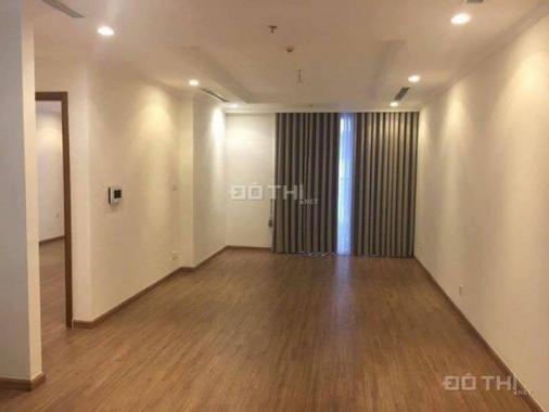 Cho thuê căn hộ 2PN đã có nội thất cơ bản chung cư Vinhomes Nguyễn Chí Thanh. LH: 0986261383