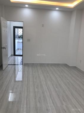 Nhà đẹp DT 4x15m hoàn thiện mới full nội thất như hình