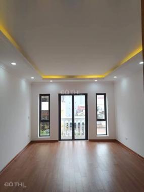 Nhà mới siêu vip gara ô tô phố Nguyễn Trãi 36m2 6 tầng, MT 4.2m. Giá 5.6 tỷ