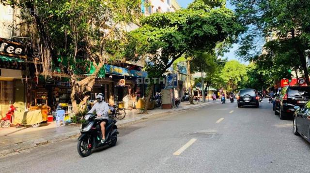 Vị trí vip mặt phố Nguyễn Du, Lê Văn Hưu quận Hai Bà Trưng 35 tỷ KD đỉnh vỉa hè đá bóng