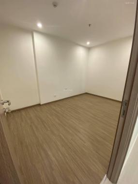 Bán gấp căn hộ chung cư 3 phòng ngủ 2vs 75m2 giá 2.3 tỷ view công viên, sông cát trắng, Vinuni