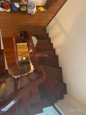 Nhà Âu Cơ 3.5 tỷ - 5 tầng - ngõ ba gác 20m ra ô tô