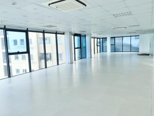 Chính chủ cho thuê văn phòng tại Hải Ngân Building, 160 m2, sàn vuông vắn, view đẹp