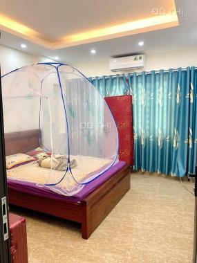 Bán nhà trong ngõ phố Nguyễn Khang 36m2, 5 tầng 3,4 tỷ, ngõ nông, rộng sạch sẽ, lh 033.895.6768