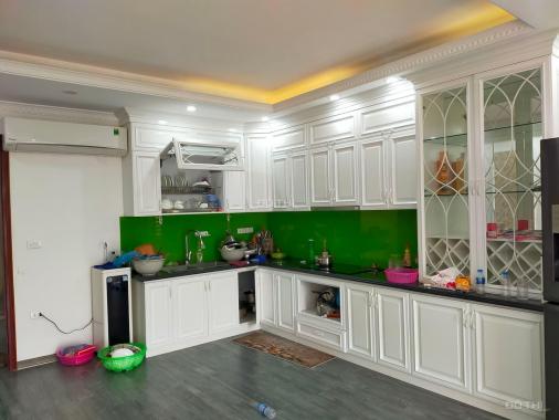 Bán nhà 54m2, Ngô Gia Tự, 4 tầng, MT: 5,6m, gara, ngõ rộng, hiện đại, KD, hơn 4 tỷ, 0973206689