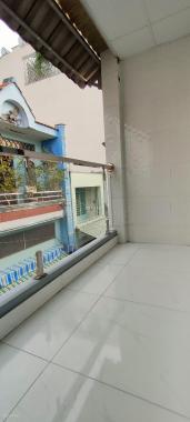 Nhà 3 tấm 3PN 2WC, hẻm thông 5m vào 4 căn tới nhà, gần vòng xoay Phú Lâm Quận 6