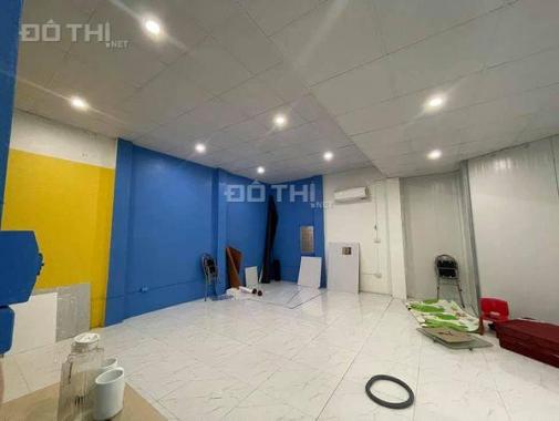 Bán nhà Cát Linh, ô tô đỗ cửa, kinh doanh tuyệt vời, 56m2, nhỉnh 5 tỷ