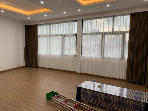 Bán 117 Nguyễn Sơn, Long Biên: 100m2, MT 7.1m, 4 tầng, lô góc hai mặt thoáng, phân lô hàng không