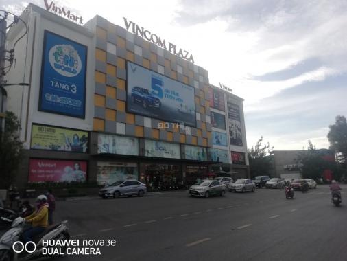 Bán biệt thự chính chủ đường Lê Văn Việt, Dt 340m2, liền kề VinCom Quận 9