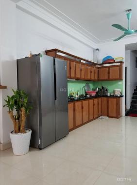 Cần bán gấp căn 5 tầng 50m2 khu đô thị Văn Khê