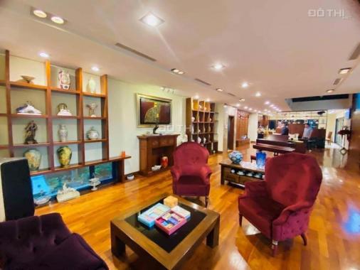 Bán nhà mặt phố Huỳnh Thúc Kháng, 2 mặt thoáng, 200m2, MT 9m, hiệu suất tốt, 100 tỷ