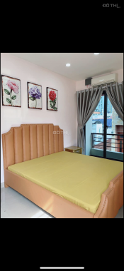 Bán nhà đường Võ Văn Kiệt, Quận 1, giá rẻ, 32m2, 5 lầu, 3 phòng ngủ