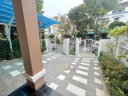Chuyên quản lý thuê căn biệt thự Phú Mỹ Hưng, 4PN, chỉ từ 32tr/tháng. Gần công viên cầu ánh sao