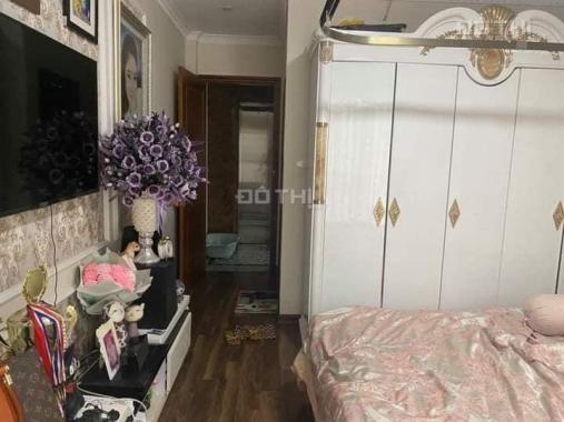 Bán nhà Hoàng Quốc Việt, Cầu Giấy, 45m2, 5 tầng, phân lô, 2 ô tô tránh, siêu hiếm