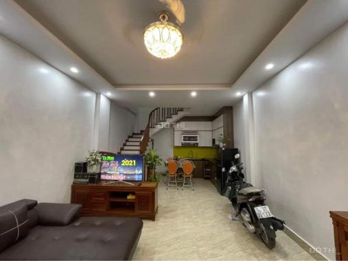 Bán nhà riêng đường Mỹ Đình, DT 39m2 5tầng, nhà dân xây chắc chắn giá 4,8 tỷ