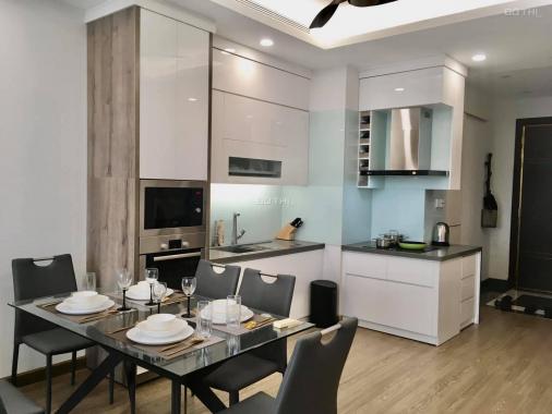 Cho thuê căn hộ chung cư Sun Grand City 140m2 căn góc 3PN đầy đủ nội thất siêu đẹp. LH 0986261383