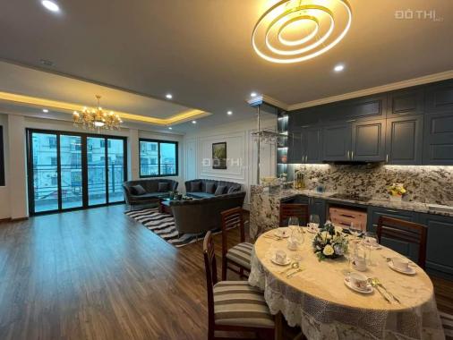 Chính chủ bán tòa nhà văn phòng 80m2, 10 tầng mặt phố Vạn Phúc giá chỉ 25 tỷ